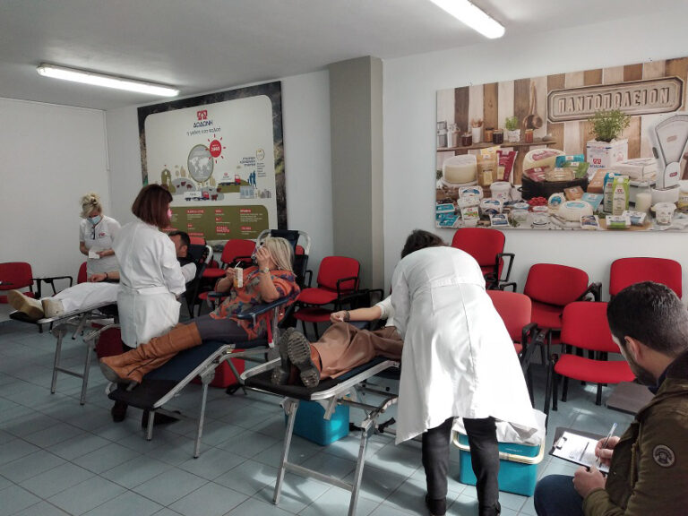ΓΑΛΑΚΤΟΒΙΟΜΗΧΑΝΙΑ «ΔΩΔΩΝΗ» – Δεκάδες εργαζόμενοι συμμετείχαν στην εθελοντική αιμοδοσία